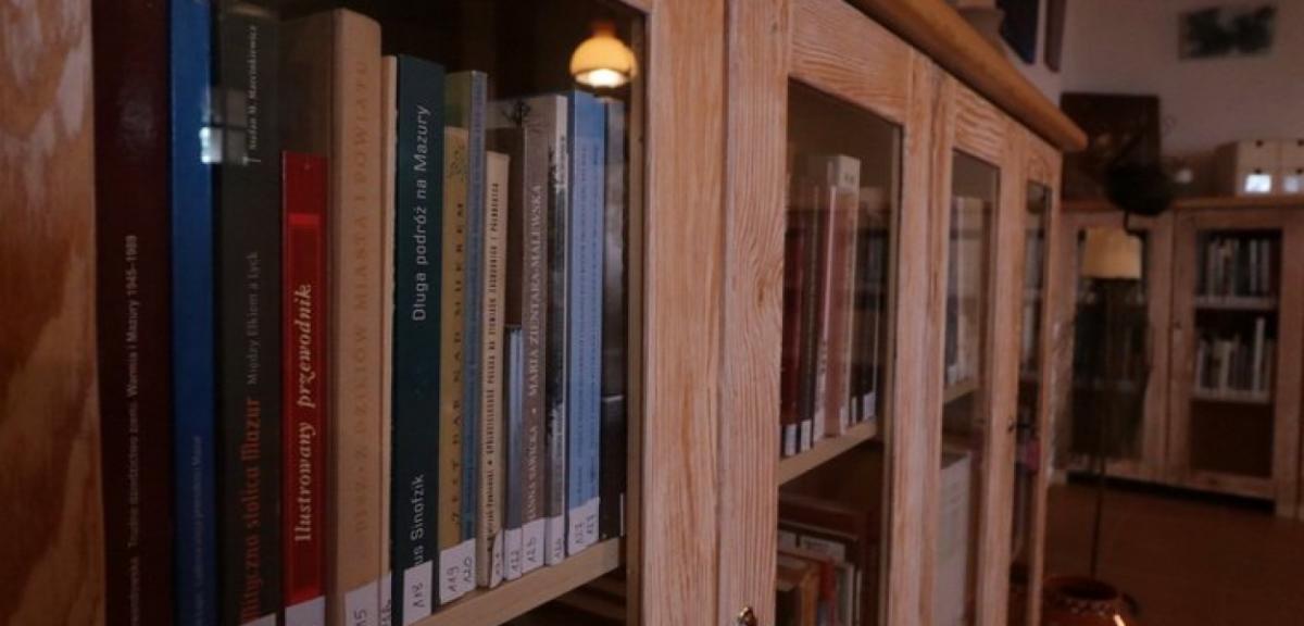 Biblioteka w Ogródku skarbnicą wiedzy o Mazurach