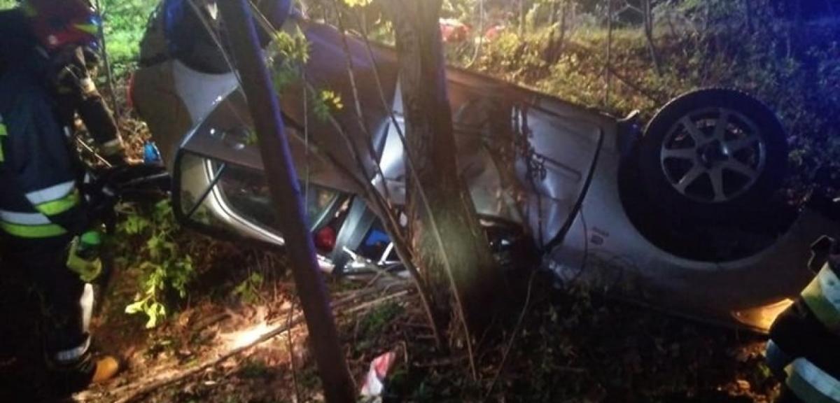 Wypadek na trasie Pisz - Orzysz. Trzy osoby w szpitalu