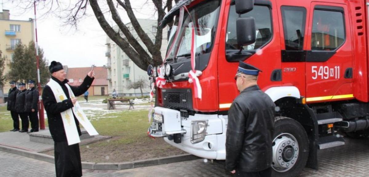 Przekazanie wozu gaśniczego jednostce OSP