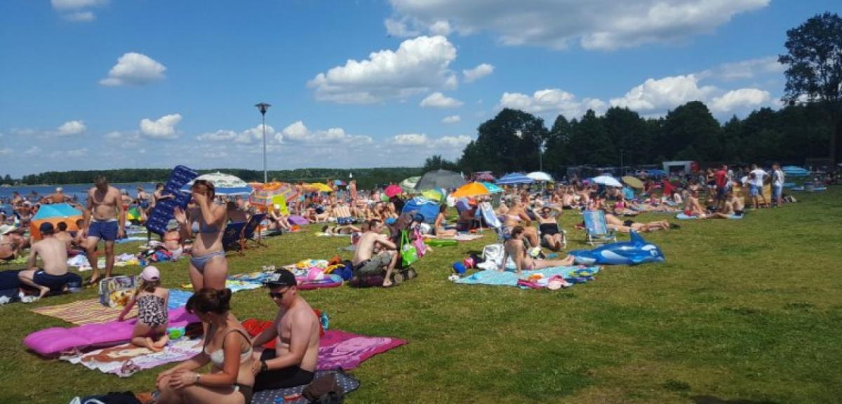 Prawdziwe lato - piska plaża oblężona