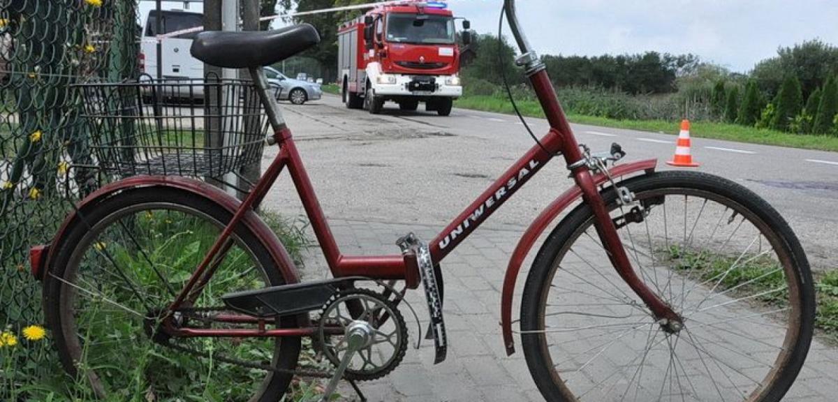 Wypadek z udziałem rowerzystki w Ukcie