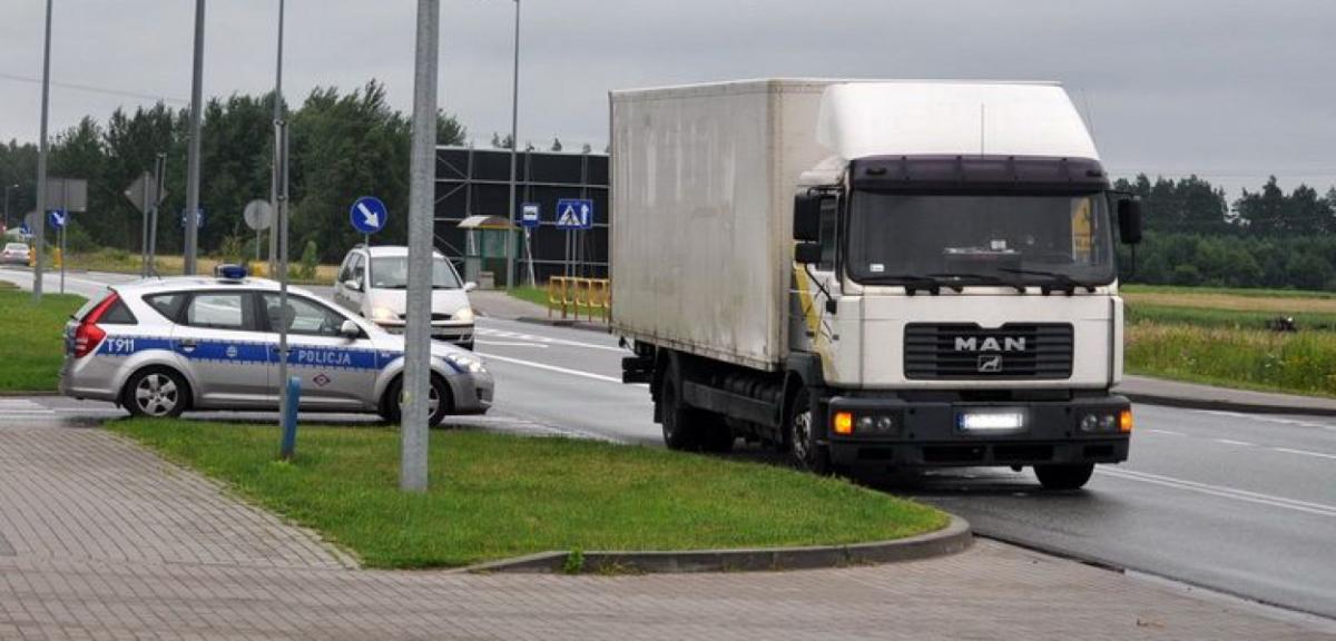 Nie żyje rowerzysta potrącony przez ciężarówkę na ulicy Warszawskiej