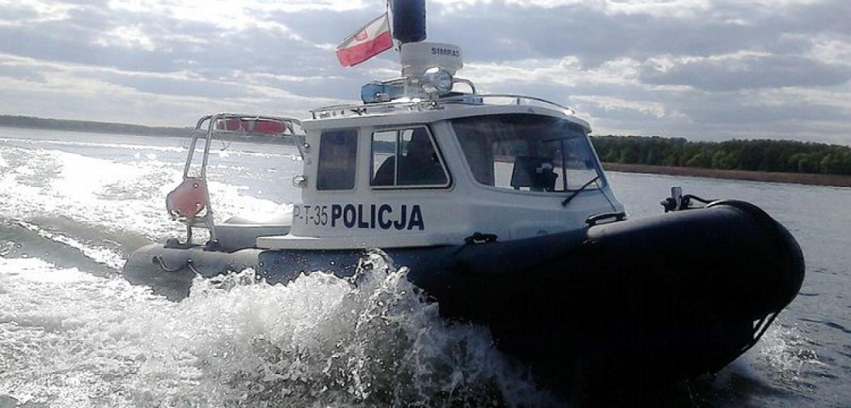 Pływał skuterem bez uprawnień i na promilach