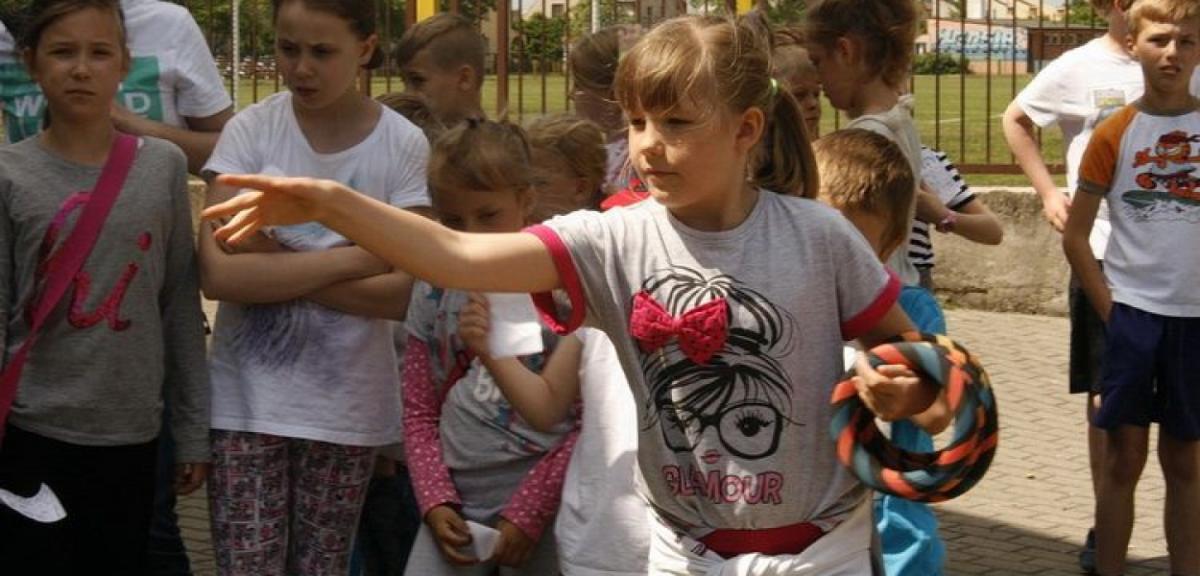 Szkolna olimpiada na Dzień Dziecka