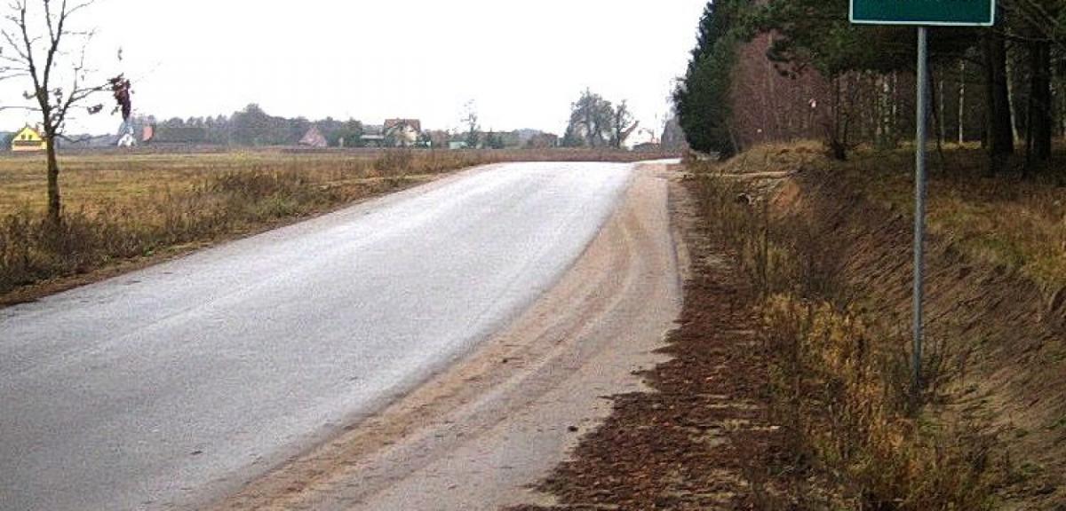  Co czwarty kilometr drogi powiatowej to droga gruntowa. Powiat chce to…
