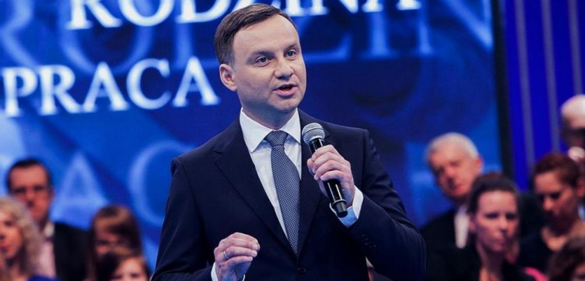 Kandydat na prezydenta odwiedzi piszan na Placu Daszyńskiego