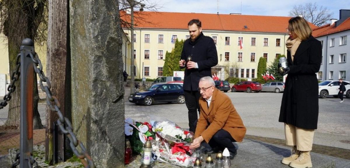 Zginął 63-letni kierowca Tico, policjanci wyjaśniają przyczyny