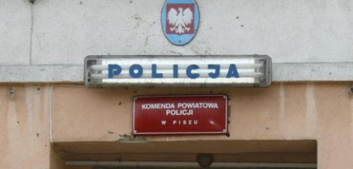 Poszukiwany spowodował kolizję
