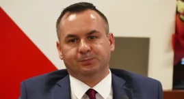 Burmistrz Pisza Dariusz Kiński bez wotum i bez absol&hellip;