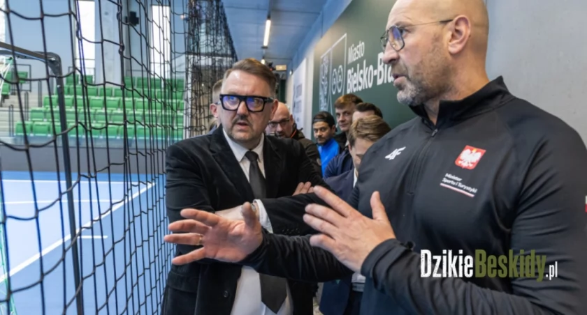 Minister sportu powraca na Podbeskidzie z planami wsparcia dla lokalnych klubów i samorządów