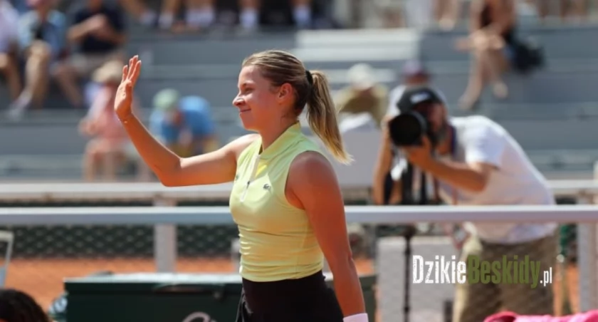 Polski Związek Tenisowy walczy o udział Mai Chwalińskiej w Wimbledonie.