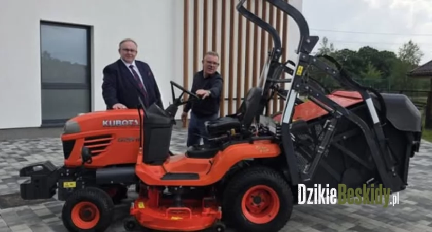 Spójnia Landek wzbogaca swój sprzęt o nowoczesny ciągnik Kubota G261