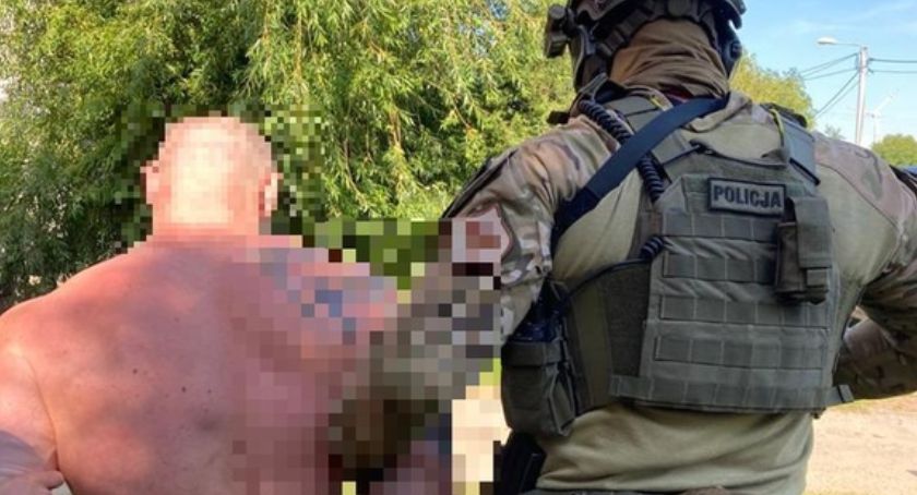 Policyjnych antyterrorysci zatrzymali mężczyznę uczestniczącego w zajściu z maczetami