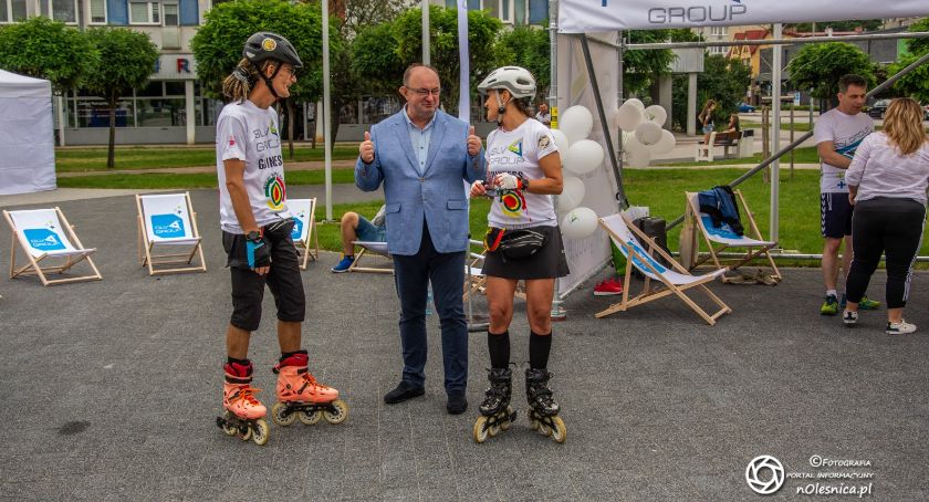 25 godzinny maraton - oleśniccy rolkarze wystartowali po rekord - VIDEO