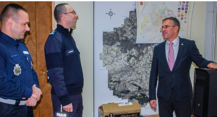 Sprzęt komputerowy dla policji