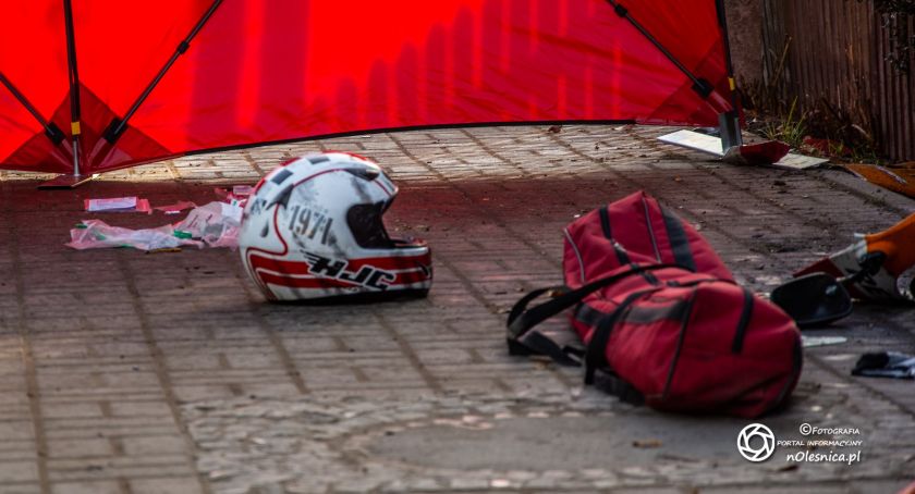 Nie żyje motocyklista, który dzis uderzył w przczepę w Karwińcu