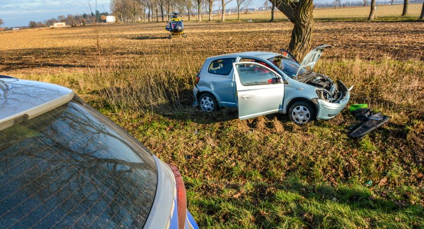 Wypadek koło Nowoszyc - lądował śmigłowiec LPR