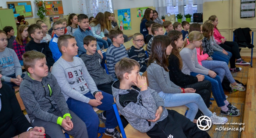 O magii teatru w SP Gminy Oleśnica