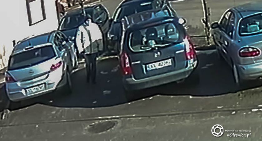 Policjanci poszukują świadków kradzieży pojazdu