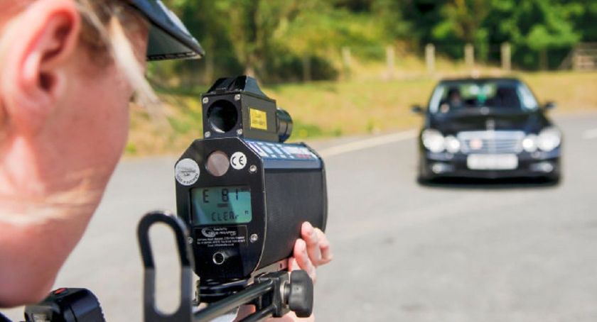 Uwaga na drogach - dziś policja kontroluje prędkość
