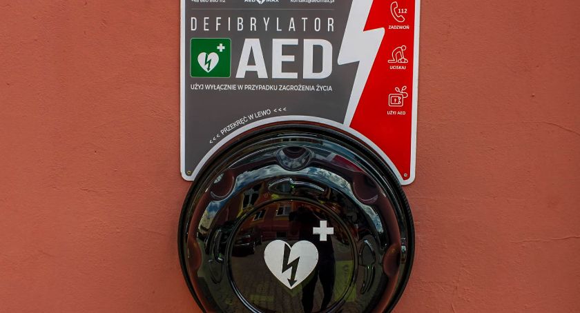 Defibrylator przy Urzędzie Gminy Oleśnica