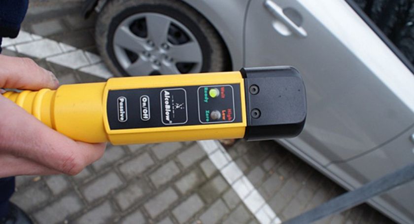 Zdał egzamin na prawo jazdy po czym pijany uciekał przed policją