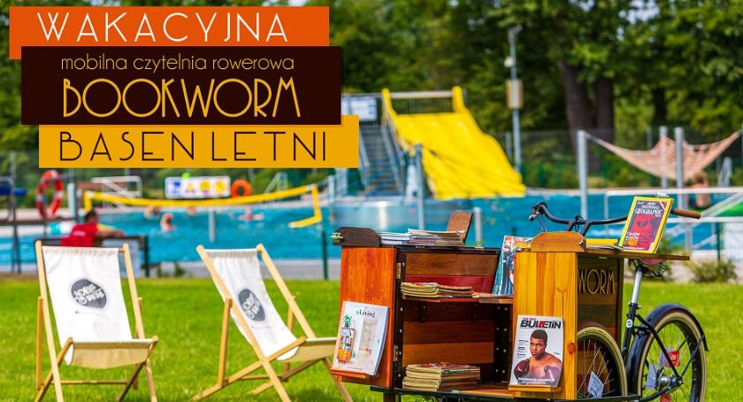 Pożegnanie wakacji na basenie letnim z BOOKWORM