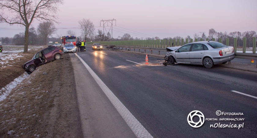 Wypadek koło Smardzowa - VIDEO - FOTO
