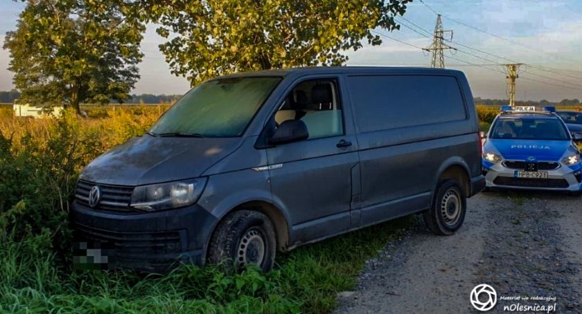 Policjanci odzyskali skradzione auto i zatrzymali pasera