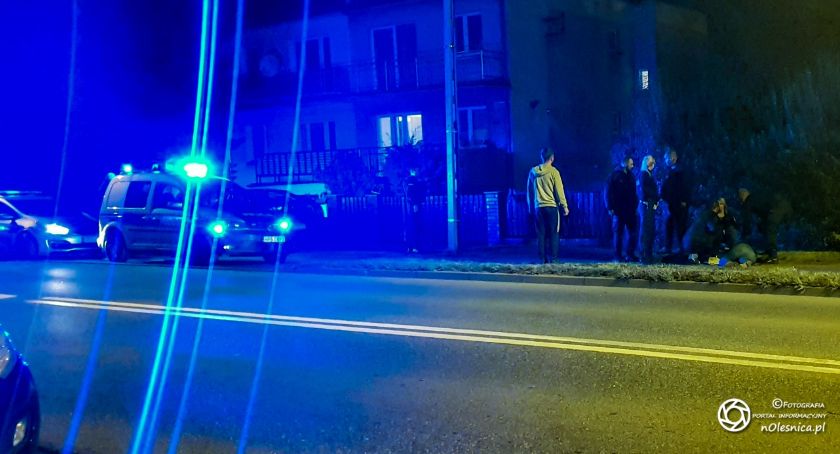 Atak nożownika na Krzywoustego - dwie osoby są ranne