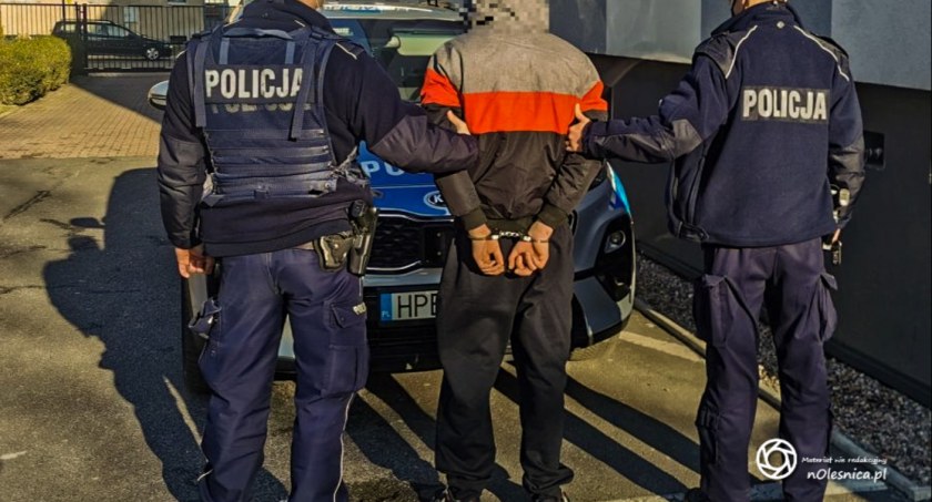 Policja zatrzymała dwóch włamywaczy