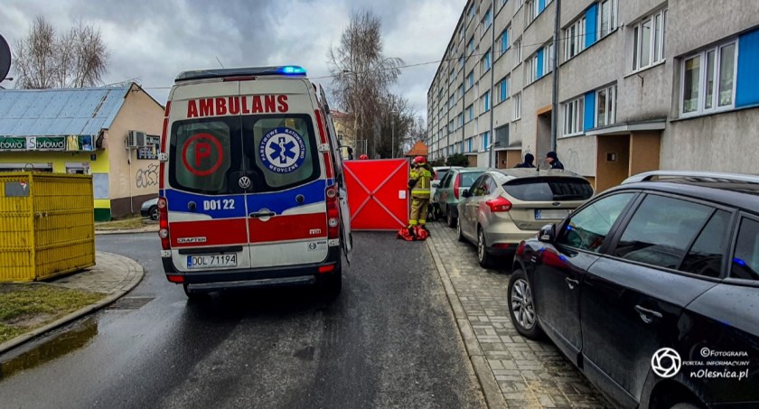 Dramatyczna walka o życie mężczyzny - w drodze śmigłowiec LPR