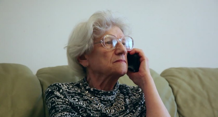 Pracownik ZUS prosi o dane przez telefon? Nie daj się nabrać