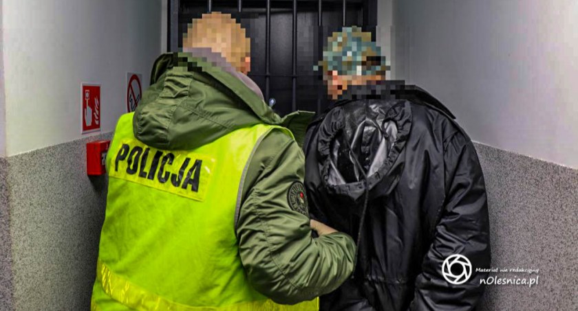 Zatrzymano włamywacza do altan - policjanci szukają właścicieli skradzionych rzeczy - FOTO - VIDEO