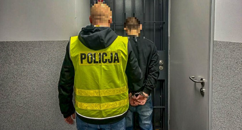 Mężczyzna miał prawie 1000 porcji amfetaminy w domu - VIDEO