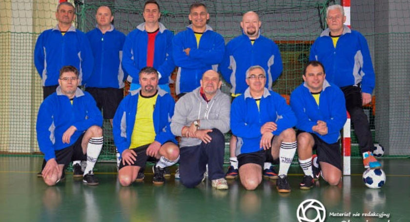 Radni zagrali w halowych mistrzostwach piłki nożnej