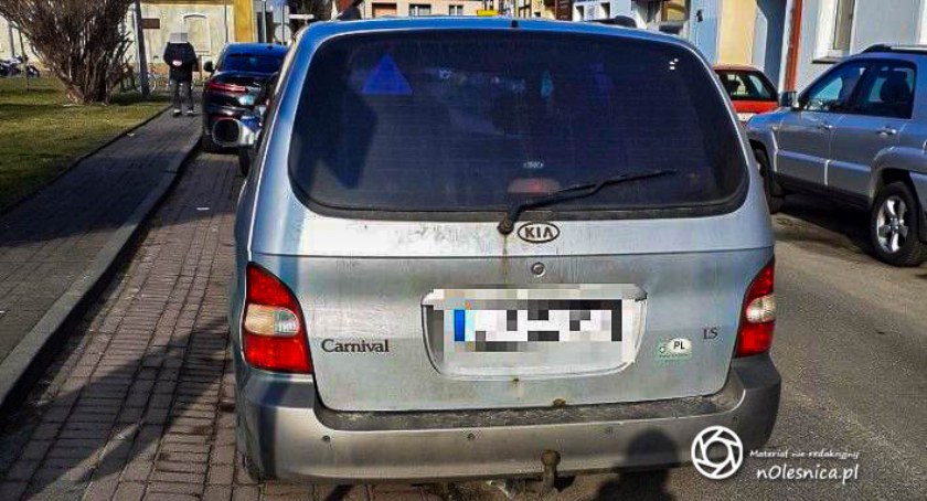 Pijani cudzoziemcy manewrowali autem w Sycowie