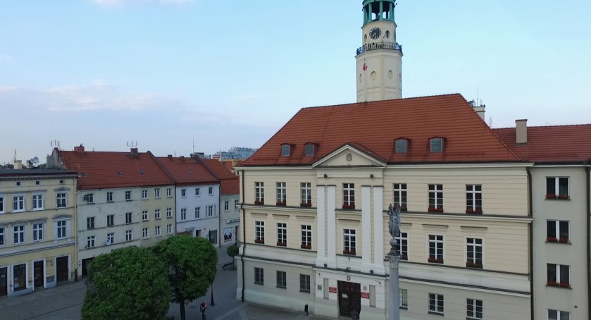 Nieczynne stanowiska do spraw dowodów osobistych w Urzędzie Miasta Oleśnicy