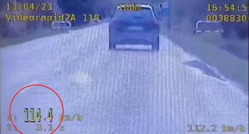 Szybka jazda i utrata prawa jazdy