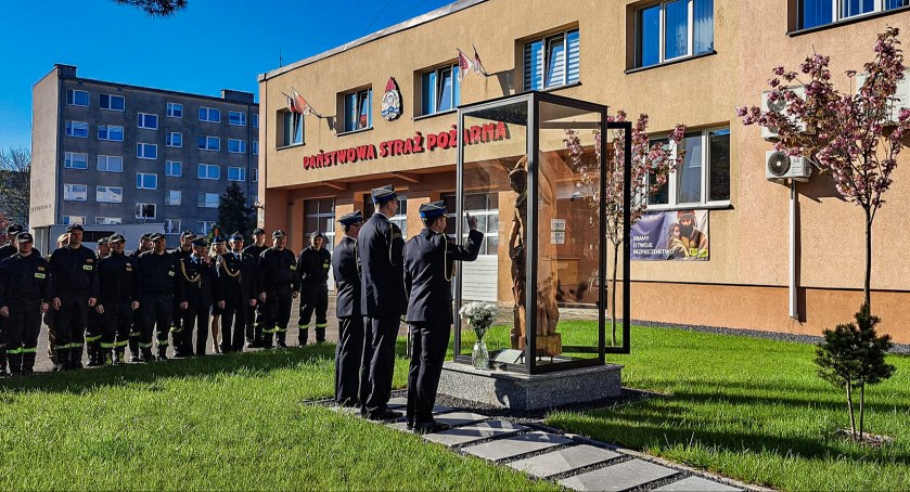 Dzień Strażaka w Oleśnicy - uroczystości i awanse