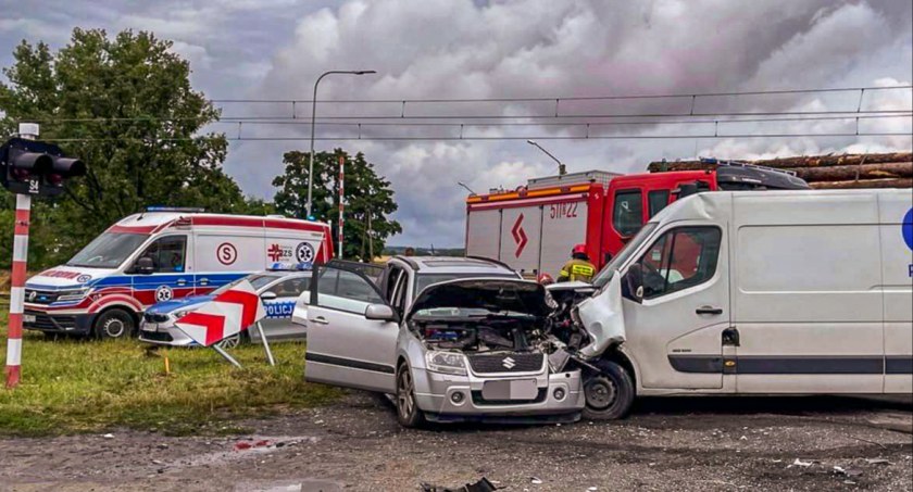 Wypadek na przejeździe kolejowym w Solnikach Wielkich
