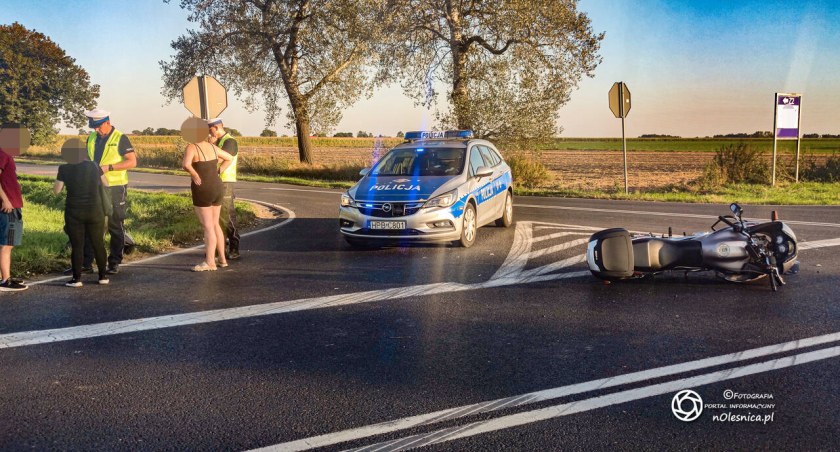 Wypadek z udziałem motocyklisty w Jenkowicach