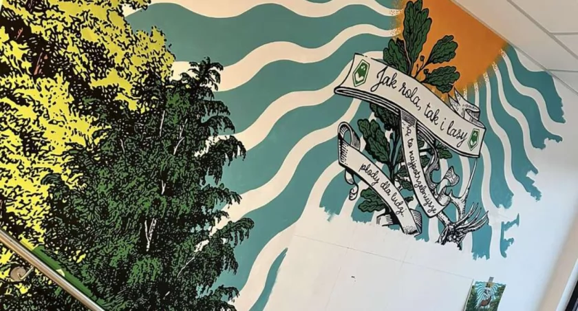 Wyjątkowy leśny mural powstaje w oleśnickim nadleśnictwie