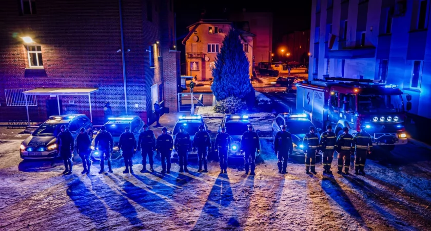 Syreny na placu oleśnickiej komendy - VIDEO