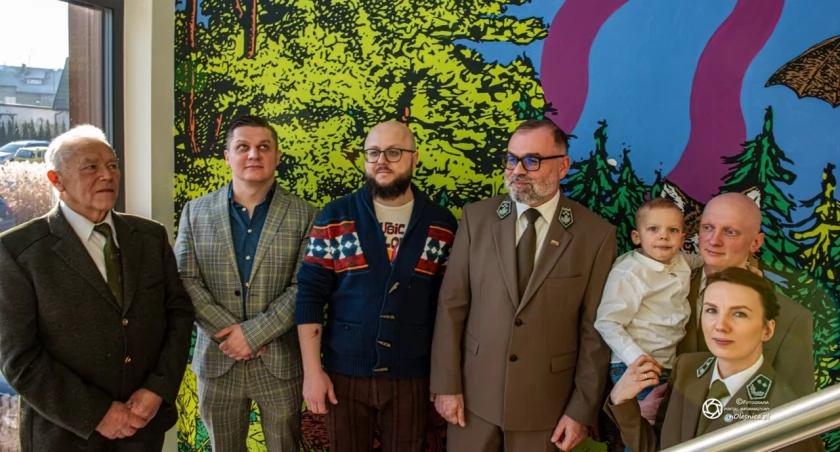 Odsłonięcie muralu w oleśnickim nadleśnictwie