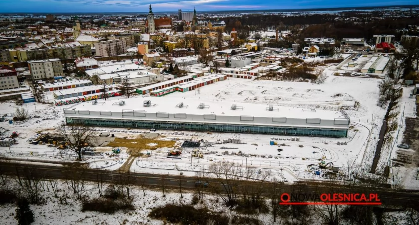 Nowa galeria w Oleśnicy - jakie sklepy pojawią się w niej