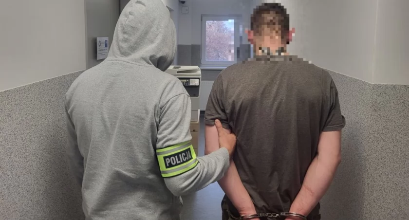 28 latek włamał się do sklepu spożywczego - został zatrzymany - VIDEO