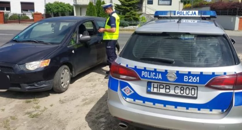 Oleśniccy policjanci przypominają o zasadach bezpieczeństwa
