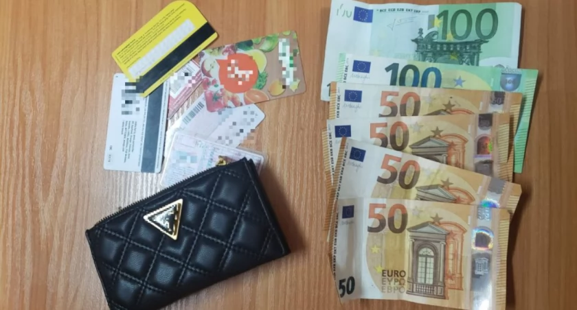Przywłaszczył sobie cudzy portfel - namierzyli go bierutowscy policjanci