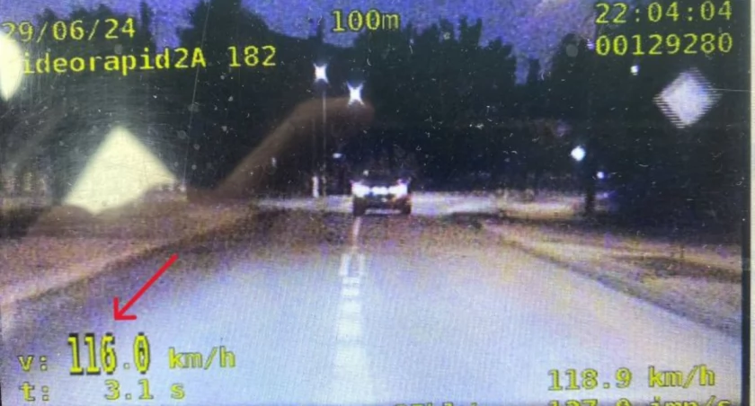 Oleśnicka drogówka prowadziła nocne kontrole